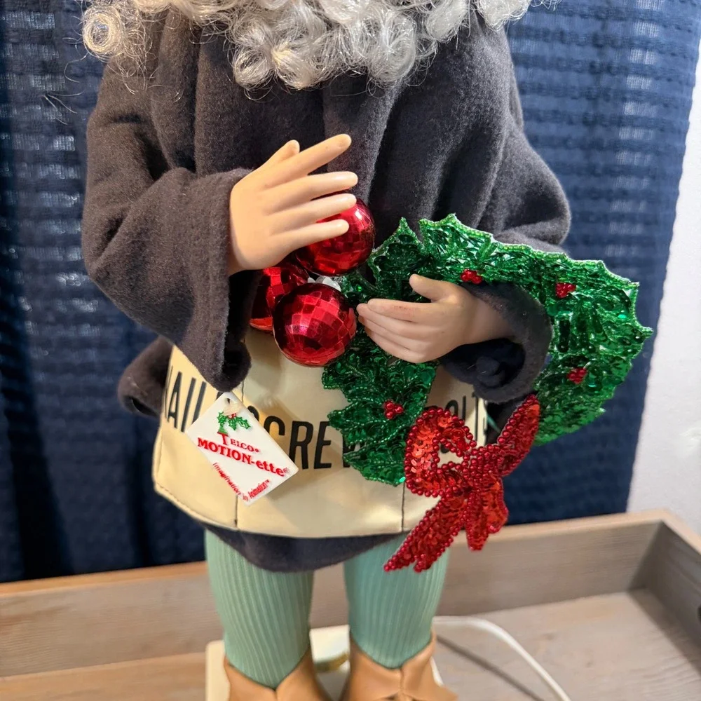 Vintage Telco Motion-ette Animated Christmas‎ Elf Workshop Figure Wreath 1990s